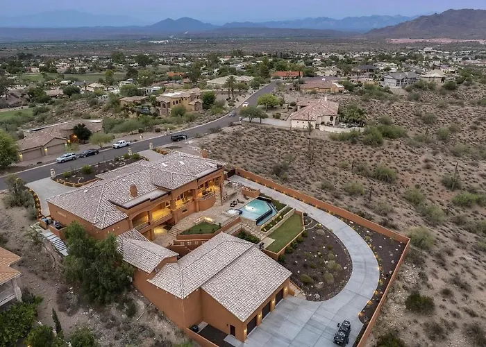 Greenbrier Theater - Az Holiday home *
